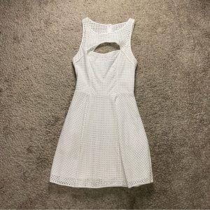 Guess Dress Size 2 Keyhole Front and Back Dress Mesh Panelling with Pockets